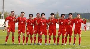 意媒：因西涅优先考虑加盟拉齐奥，他正等待俱乐部的明确信号